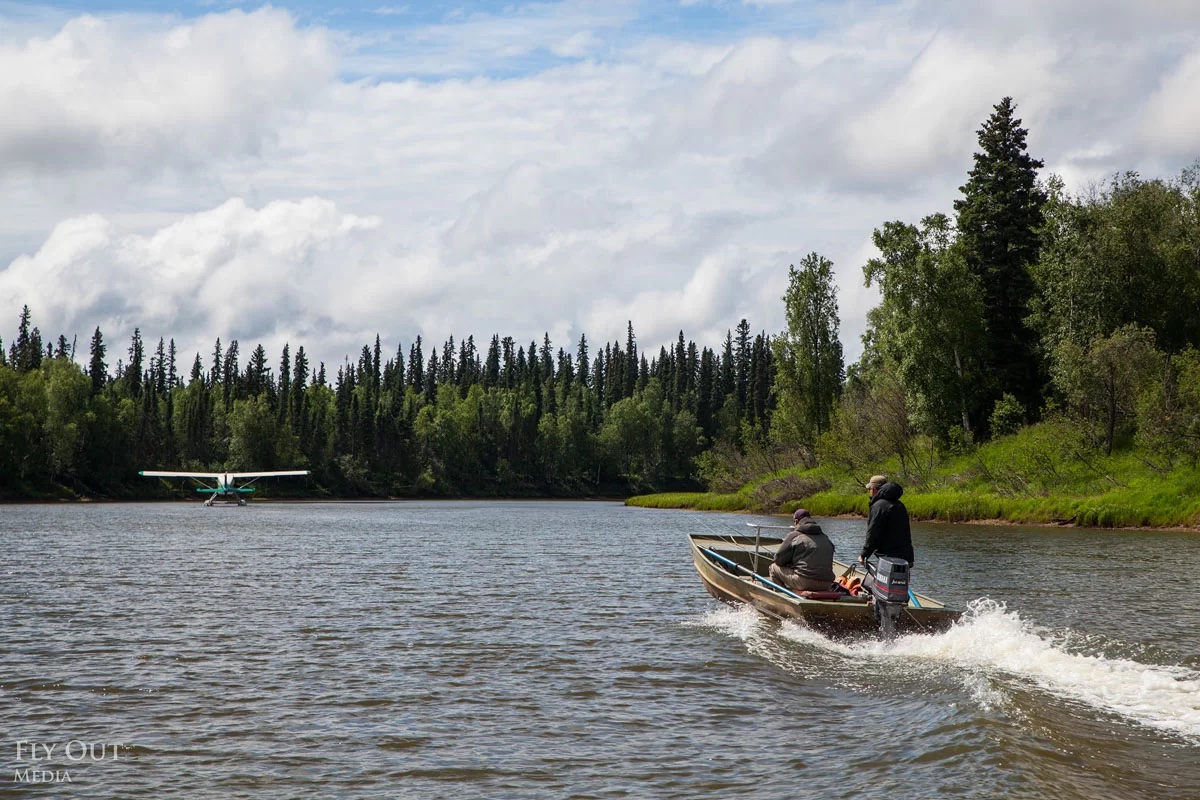 https://alaskaflyout.com/royal-coachman-lodge